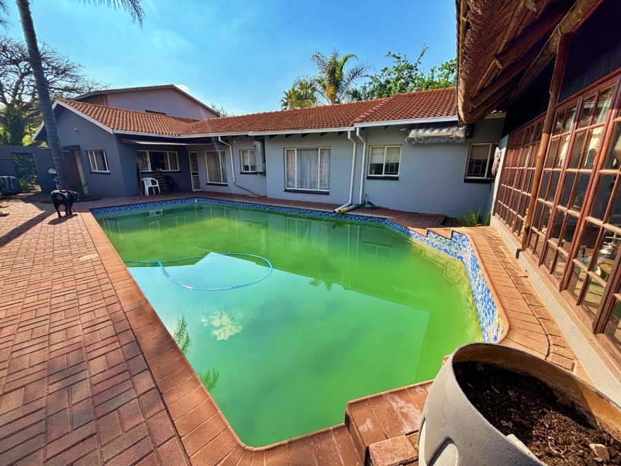 4 Bedroom Property for Sale in Eldoraigne Gauteng