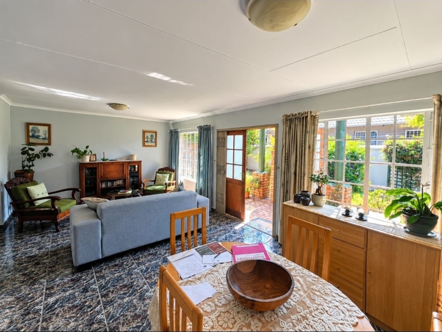 3 Bedroom Property for Sale in Glen Marais Gauteng