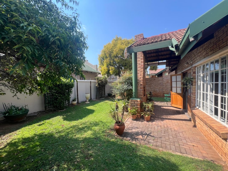 3 Bedroom Property for Sale in Glen Marais Gauteng