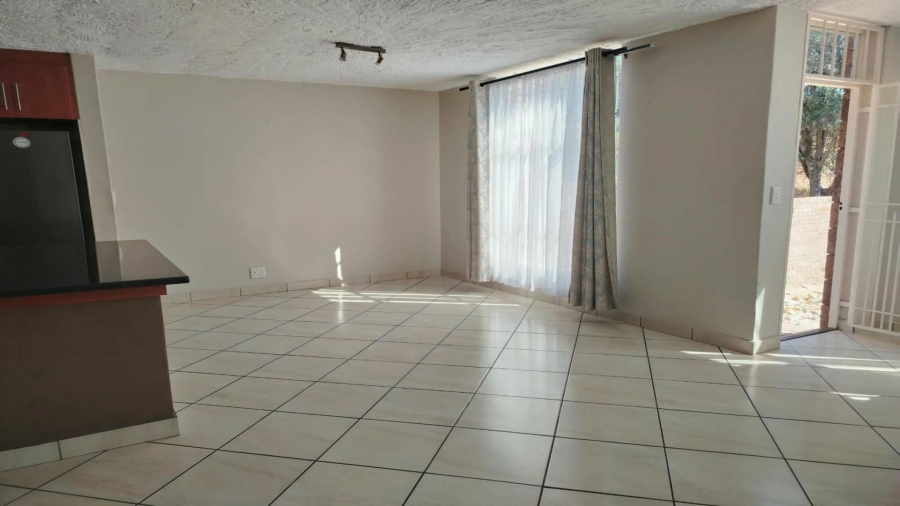 3 Bedroom Property for Sale in Maroelana Gauteng