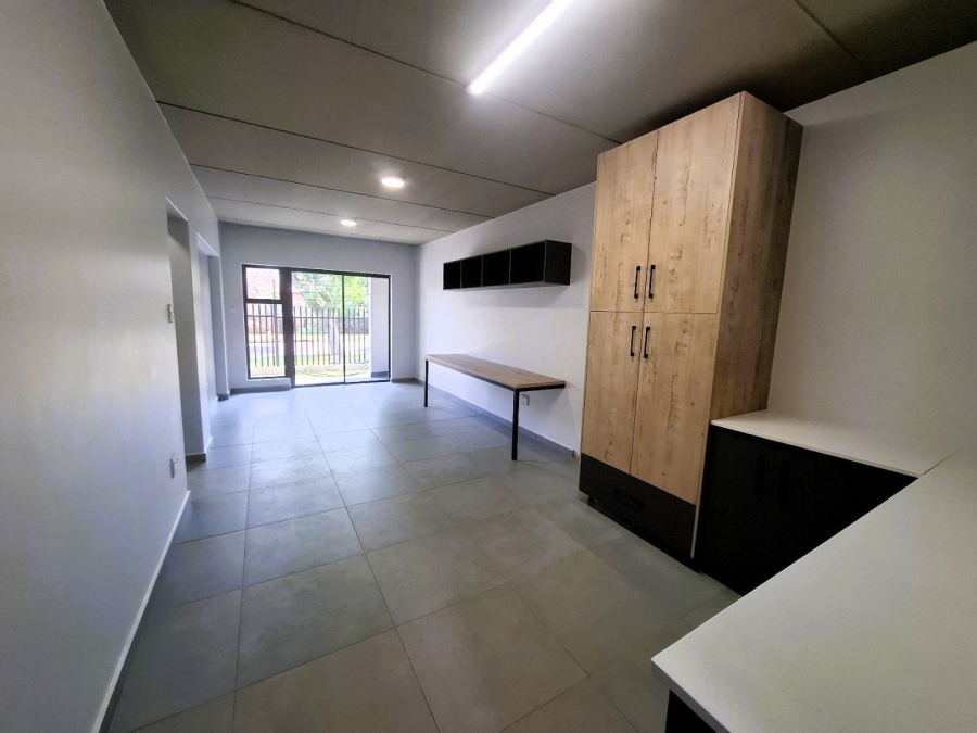 To Let 1 Bedroom Property for Rent in Lyttelton Manor Gauteng