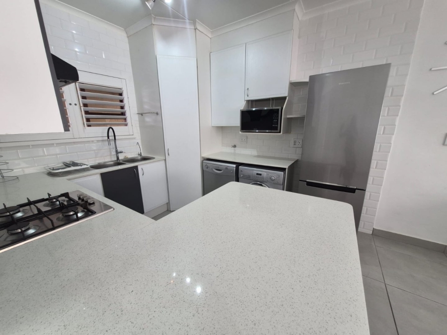 To Let 2 Bedroom Property for Rent in Khyber Rock Gauteng