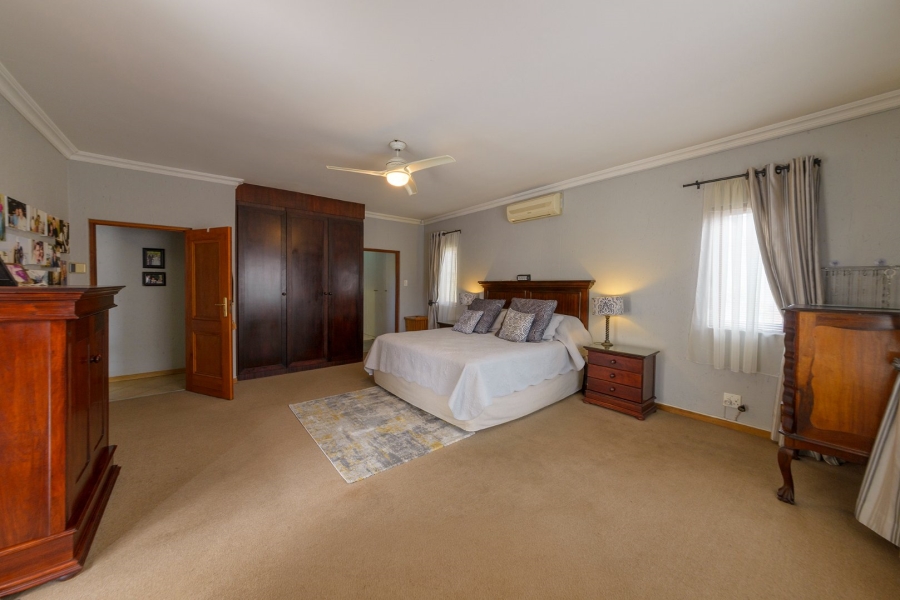  Bedroom Property for Sale in Faerie Glen Gauteng