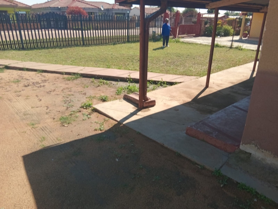  Bedroom Property for Sale in Pretoria North Gauteng