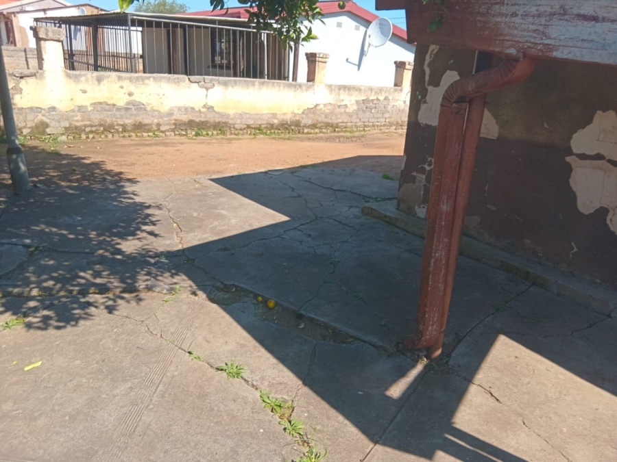  Bedroom Property for Sale in Pretoria North Gauteng