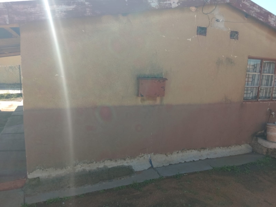  Bedroom Property for Sale in Pretoria North Gauteng