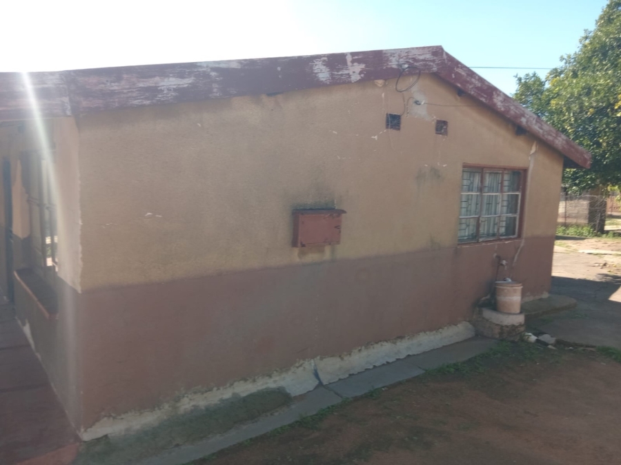  Bedroom Property for Sale in Pretoria North Gauteng