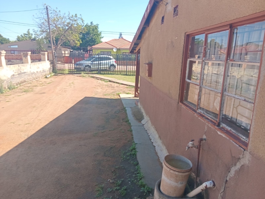  Bedroom Property for Sale in Pretoria North Gauteng