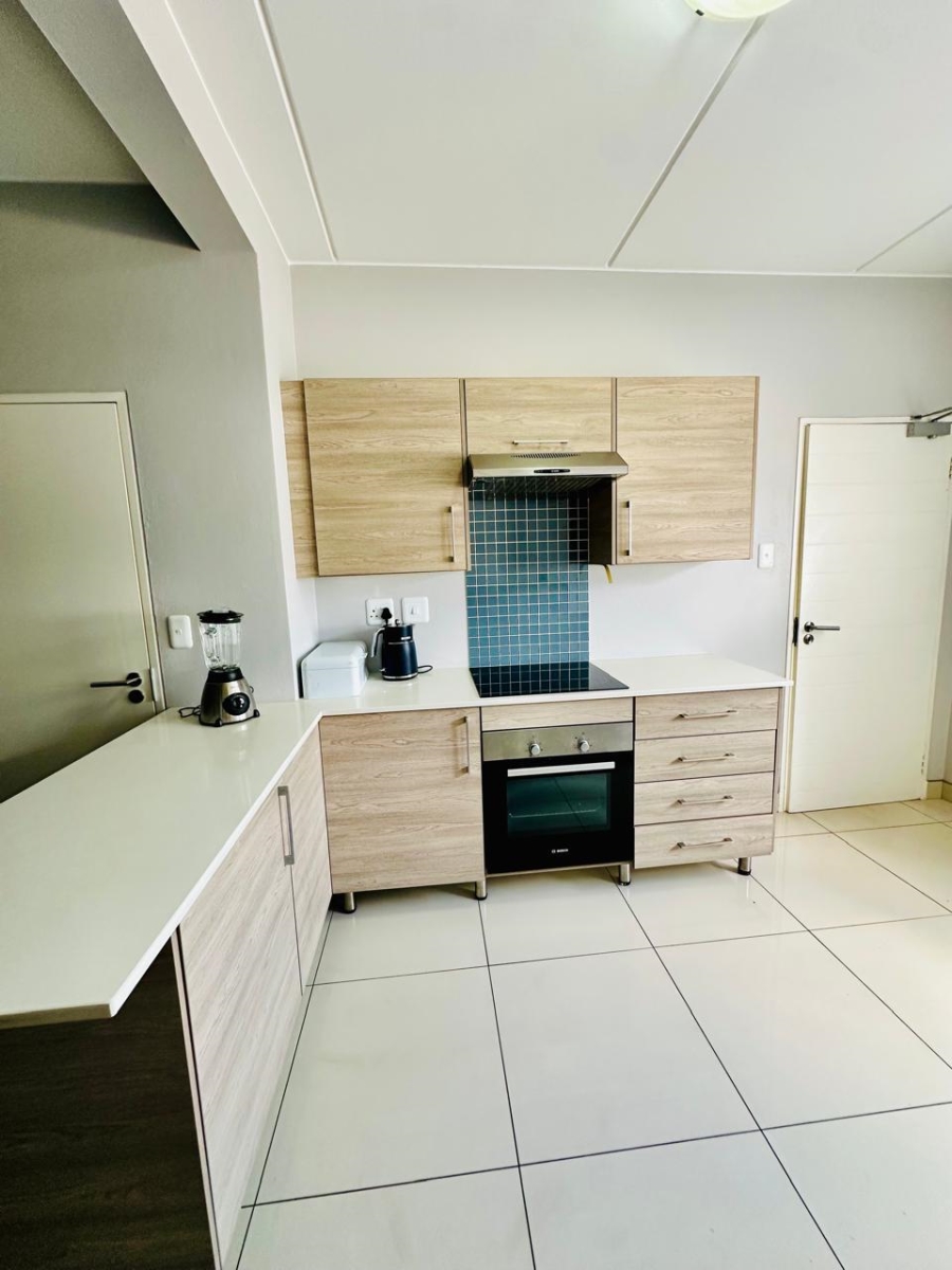 2 Bedroom Property for Sale in Blue Hills Gauteng