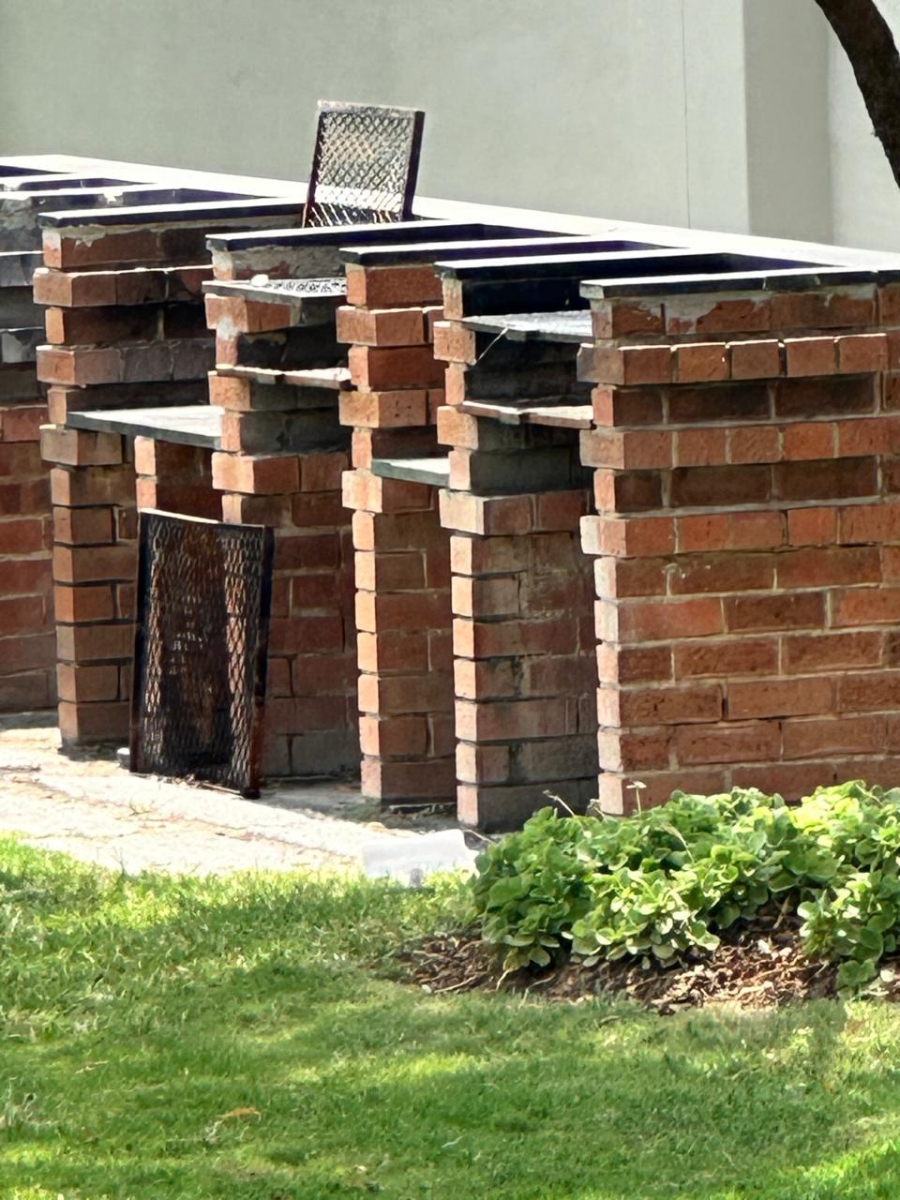 2 Bedroom Property for Sale in Blue Hills Gauteng