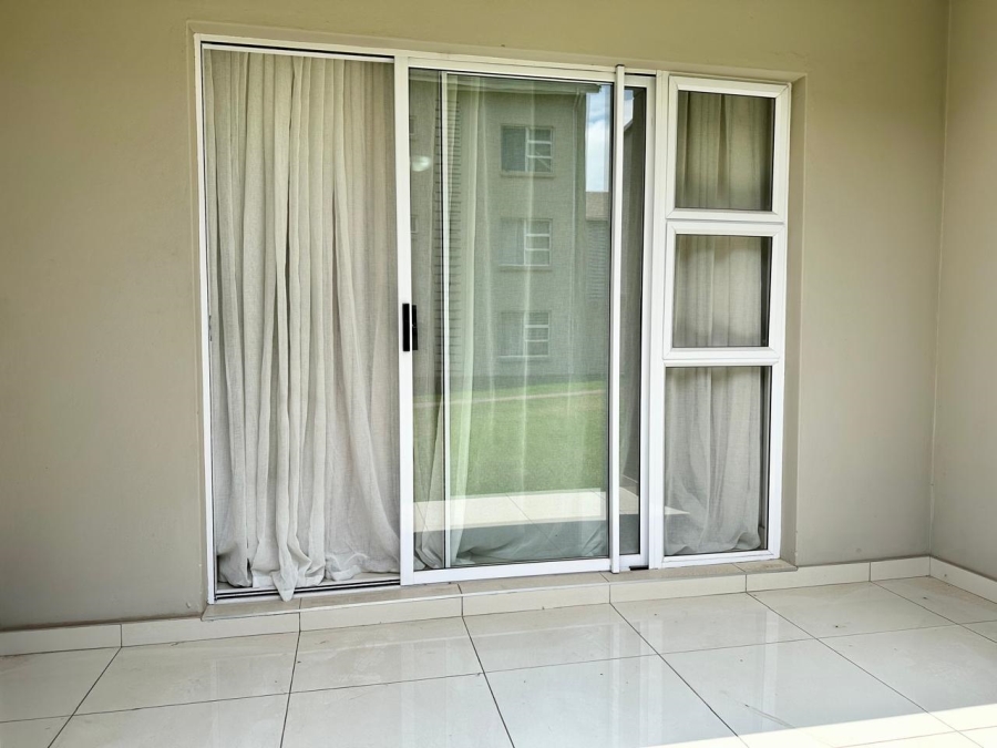 2 Bedroom Property for Sale in Blue Hills Gauteng