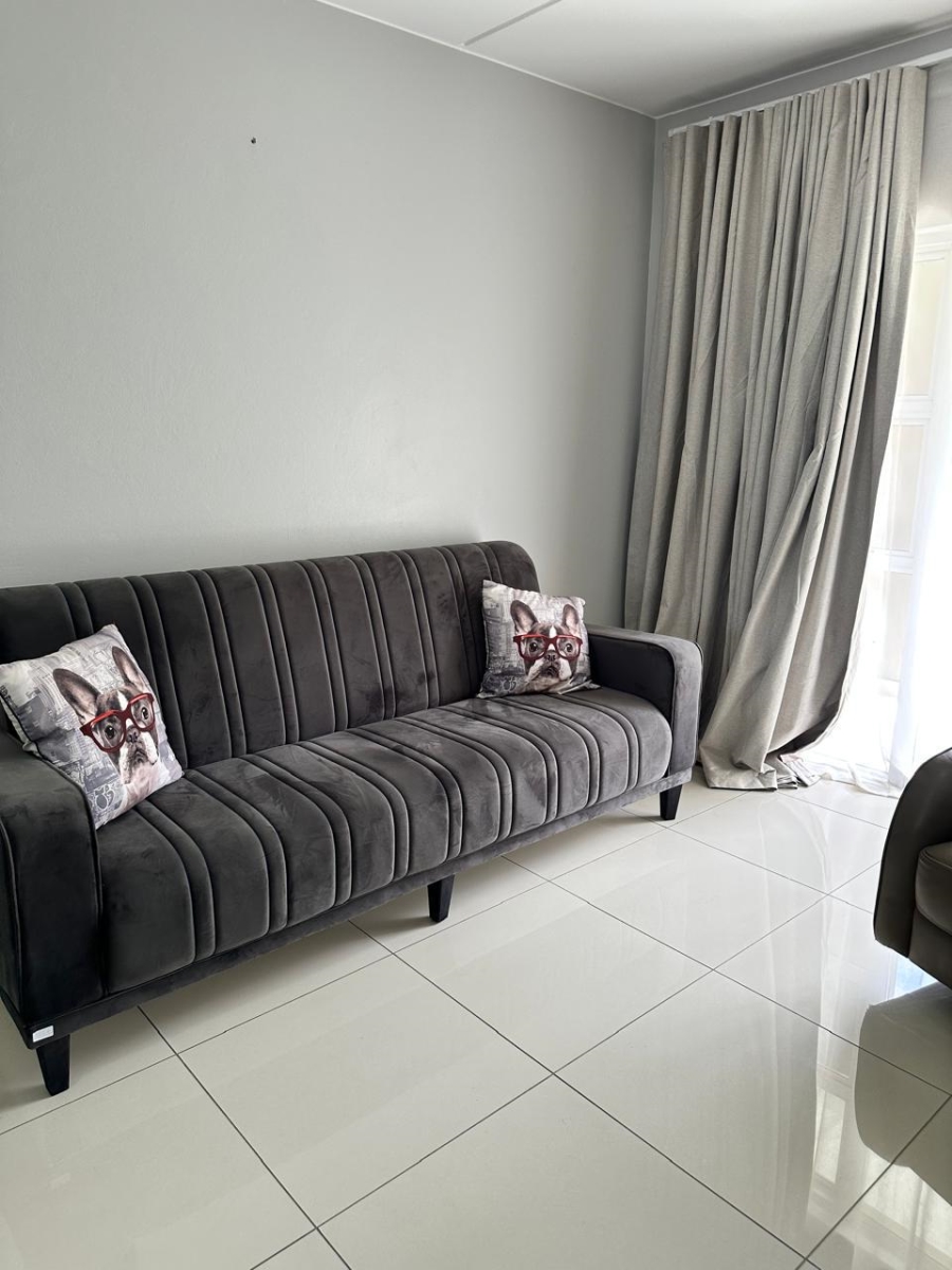 2 Bedroom Property for Sale in Blue Hills Gauteng
