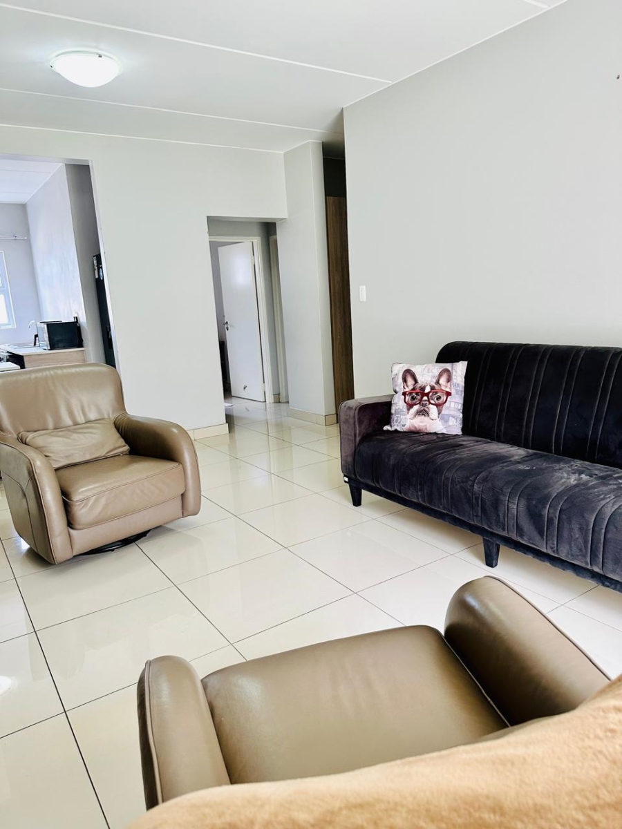 2 Bedroom Property for Sale in Blue Hills Gauteng