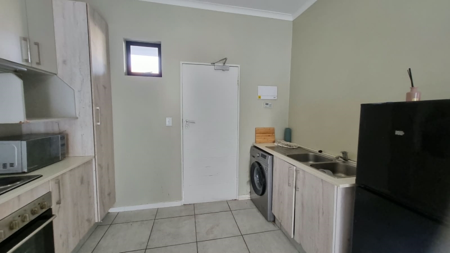 1 Bedroom Property for Sale in Grand Central Gauteng