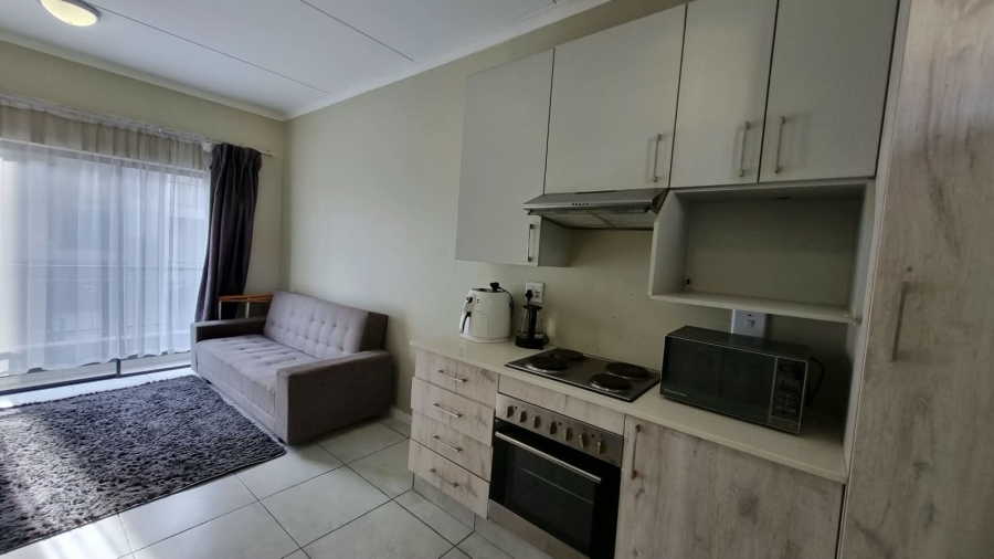 1 Bedroom Property for Sale in Grand Central Gauteng