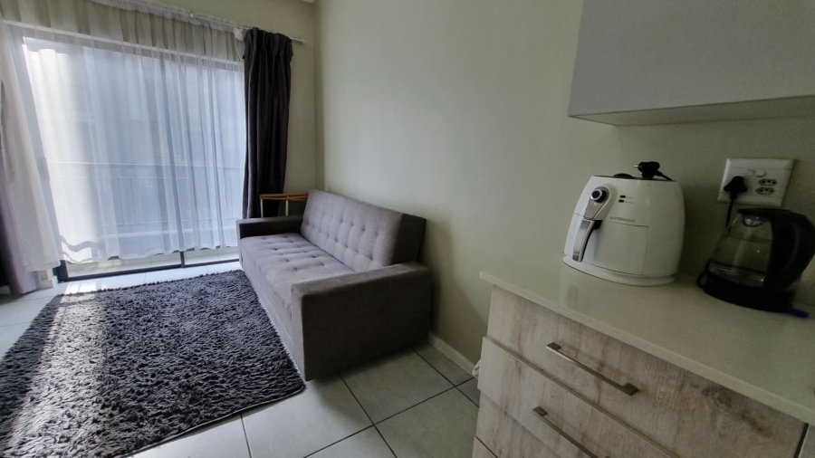 1 Bedroom Property for Sale in Grand Central Gauteng