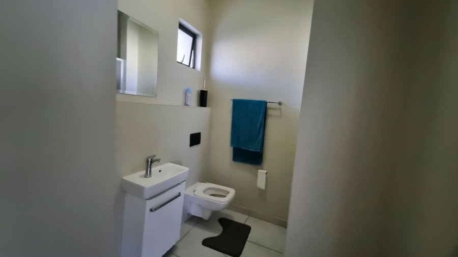 1 Bedroom Property for Sale in Grand Central Gauteng