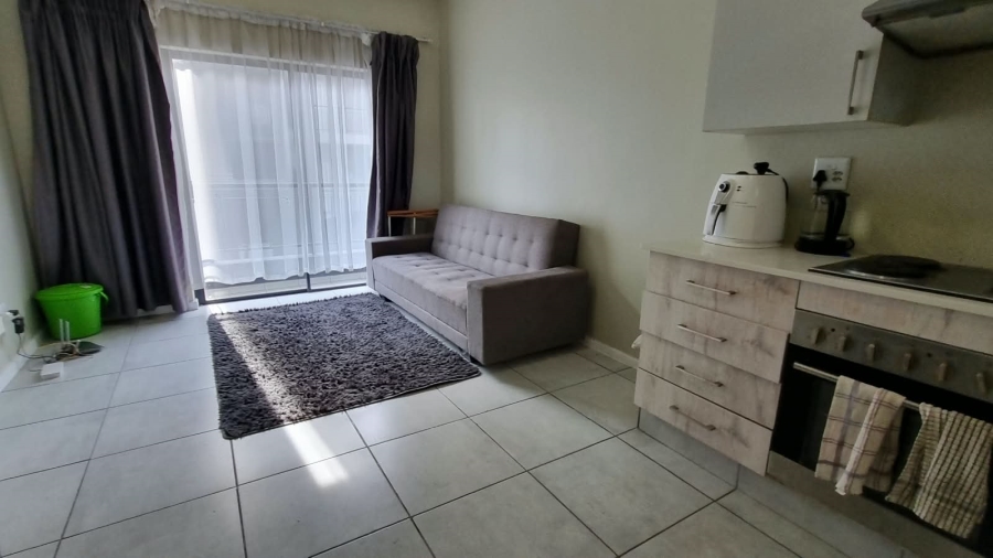 1 Bedroom Property for Sale in Grand Central Gauteng