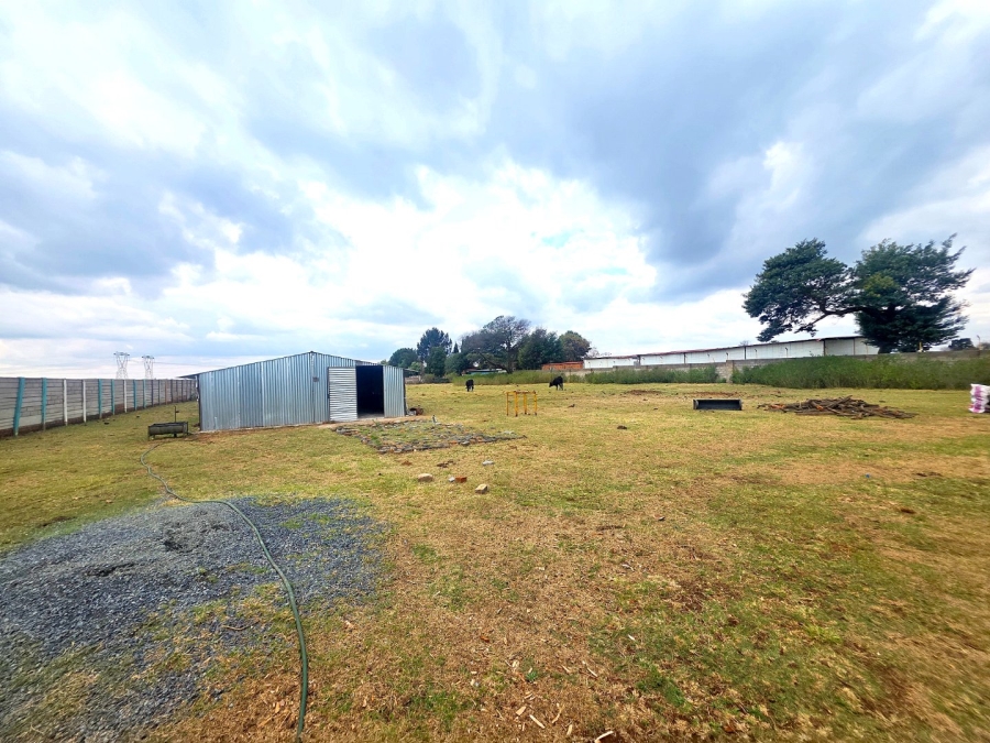 Commercial Property for Sale in Lilyvale Gauteng
