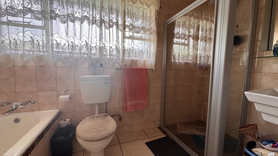 4 Bedroom Property for Sale in Risiville Gauteng