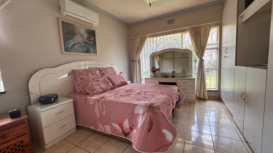 4 Bedroom Property for Sale in Risiville Gauteng