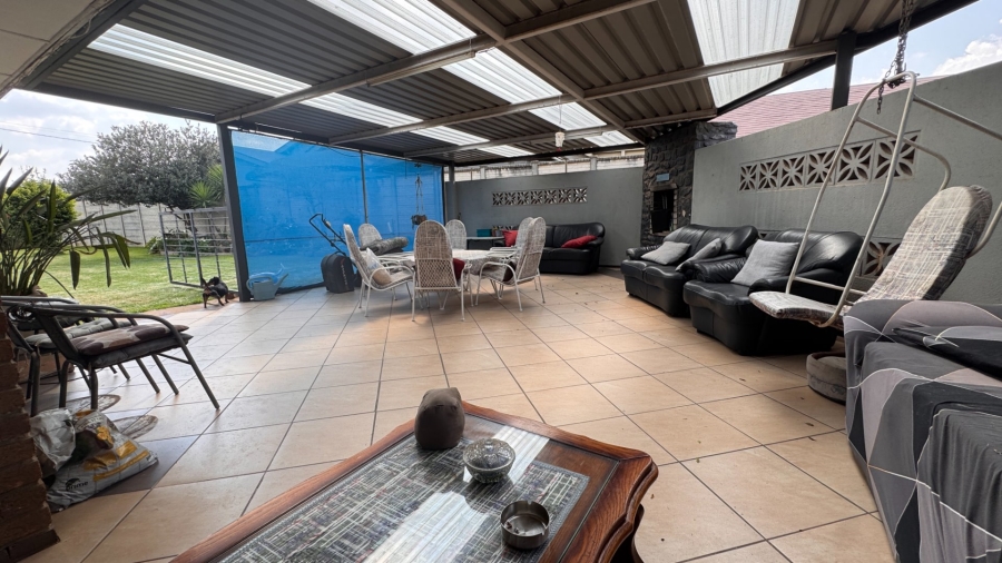 4 Bedroom Property for Sale in Risiville Gauteng