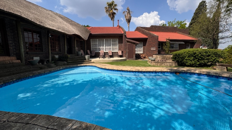 4 Bedroom Property for Sale in Three Rivers East Gauteng