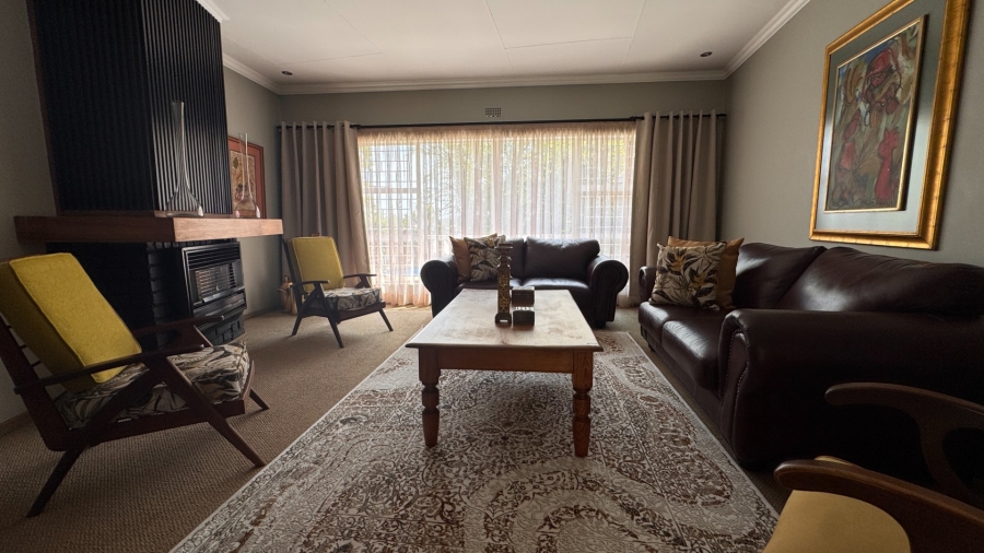 4 Bedroom Property for Sale in Three Rivers East Gauteng