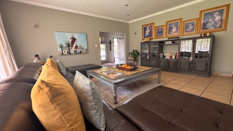 4 Bedroom Property for Sale in Three Rivers East Gauteng