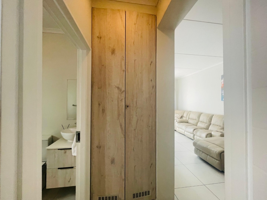 2 Bedroom Property for Sale in Carlswald Gauteng
