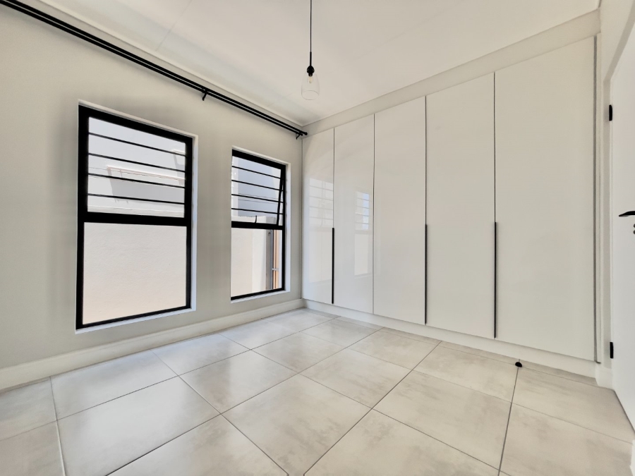 To Let 3 Bedroom Property for Rent in The Polofields Gauteng