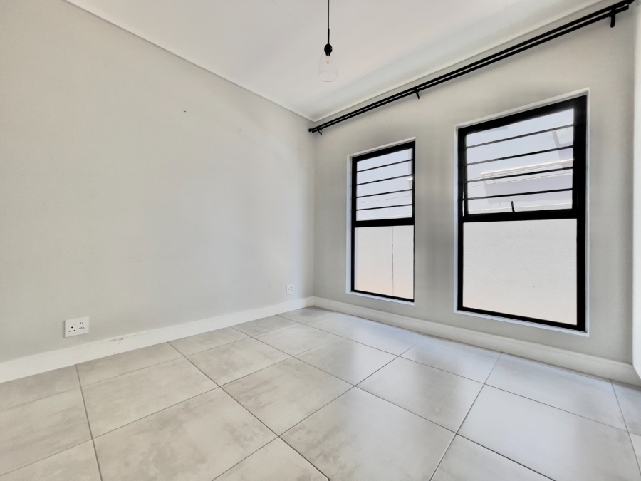 To Let 3 Bedroom Property for Rent in The Polofields Gauteng