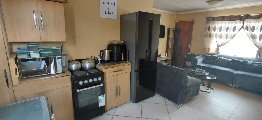 3 Bedroom Property for Sale in Protea Glen Gauteng