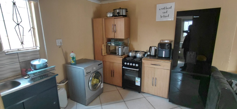 3 Bedroom Property for Sale in Protea Glen Gauteng