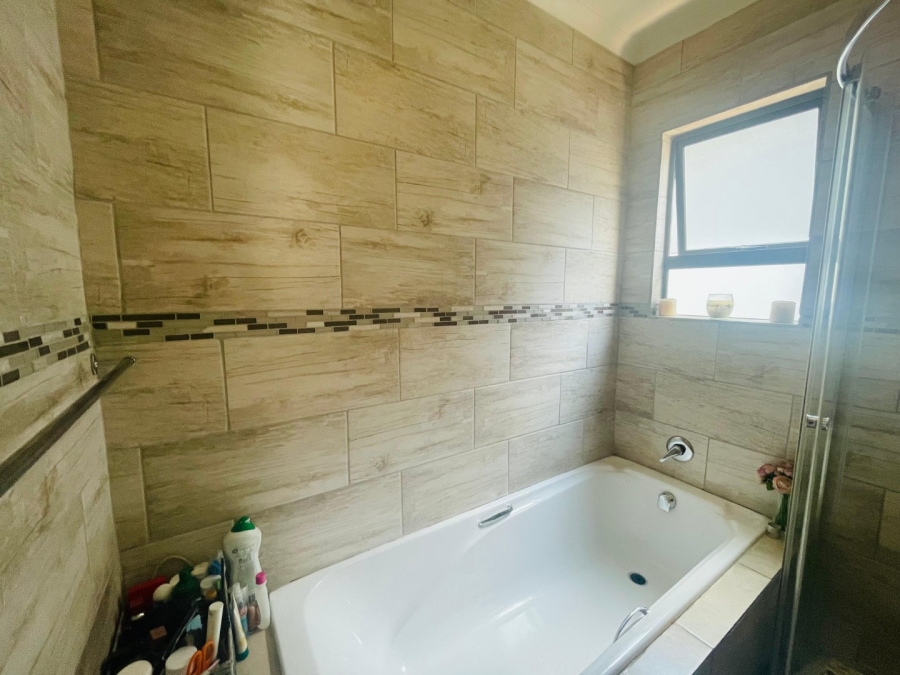 2 Bedroom Property for Sale in Summerset Gauteng