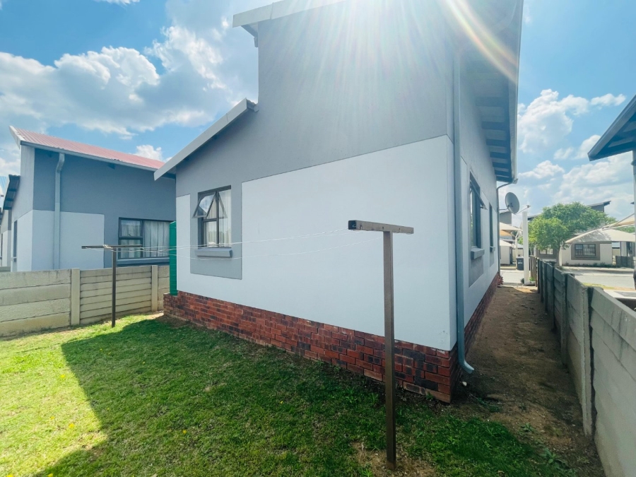 2 Bedroom Property for Sale in Summerset Gauteng