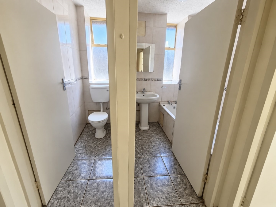 To Let 2 Bedroom Property for Rent in Pretoria Central Gauteng