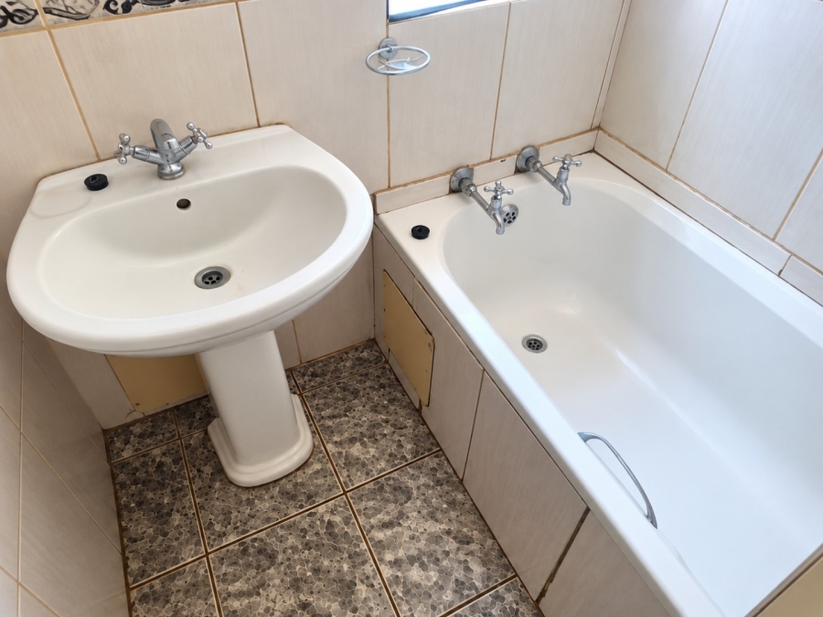 To Let 2 Bedroom Property for Rent in Pretoria Central Gauteng