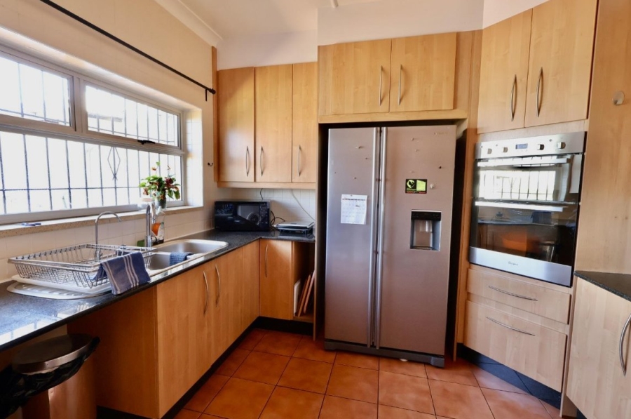3 Bedroom Property for Sale in Dawnview Gauteng