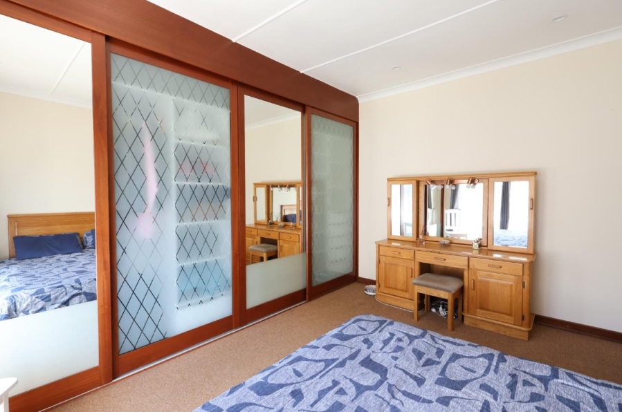 3 Bedroom Property for Sale in Dawnview Gauteng