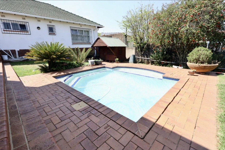 3 Bedroom Property for Sale in Dawnview Gauteng