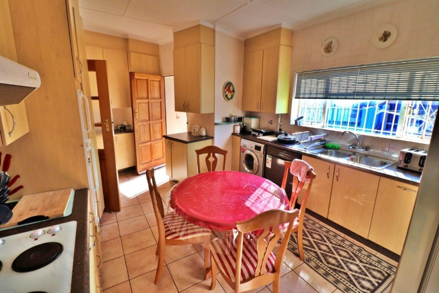 3 Bedroom Property for Sale in Dawnview Gauteng