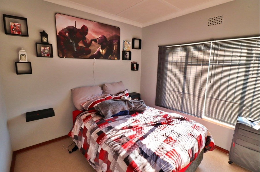 3 Bedroom Property for Sale in Dawnview Gauteng