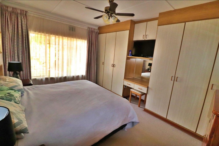 3 Bedroom Property for Sale in Dawnview Gauteng