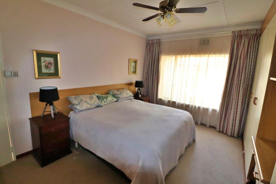 3 Bedroom Property for Sale in Dawnview Gauteng