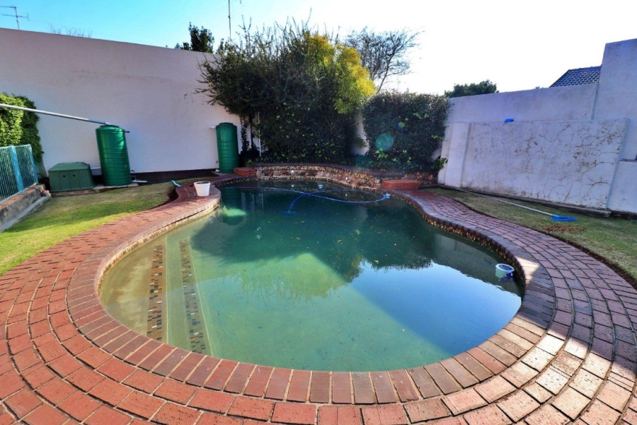 3 Bedroom Property for Sale in Dawnview Gauteng