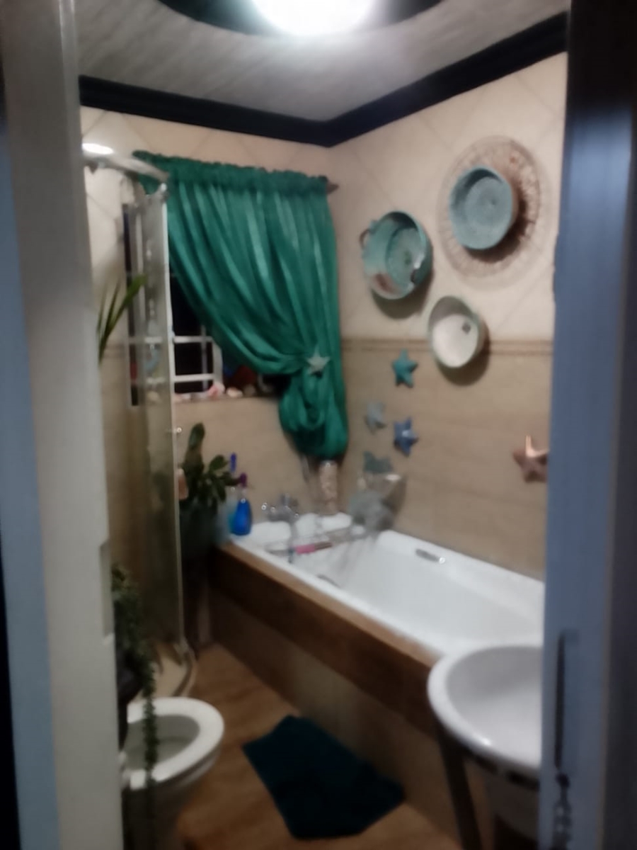 2 Bedroom Property for Sale in Norkem Park Gauteng