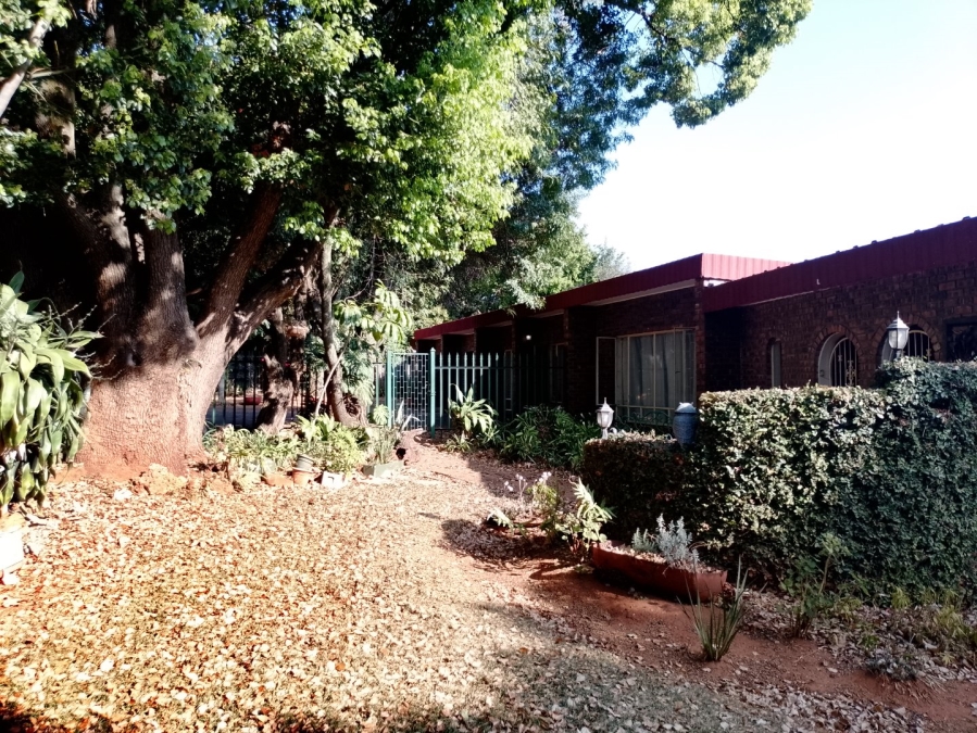 5 Bedroom Property for Sale in Murrayfield Gauteng