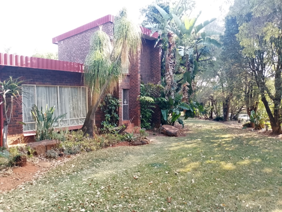 5 Bedroom Property for Sale in Murrayfield Gauteng