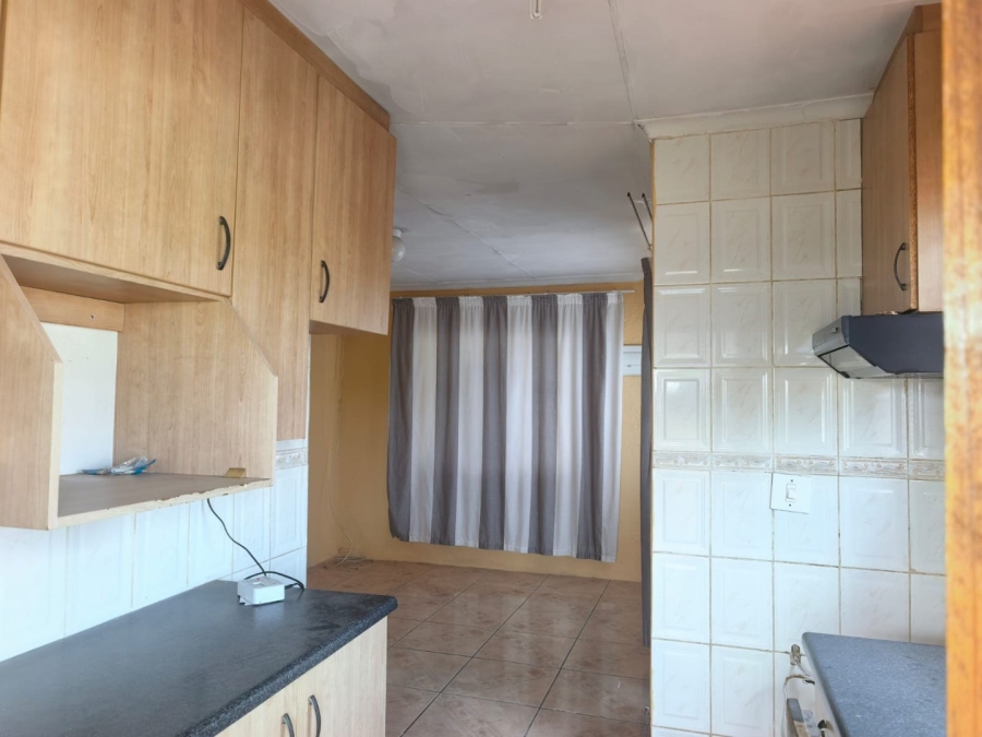 7 Bedroom Property for Sale in Payneville Gauteng